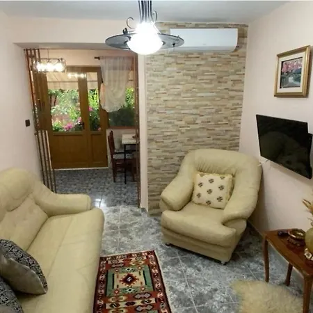 דירה Terracotta House